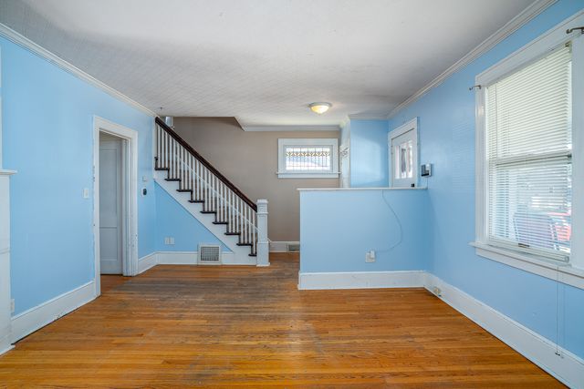 911 W 16th Street, Davenport, IA 52804