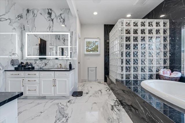 24542 Rimrock Canyon Road, Salinas, CA 93908