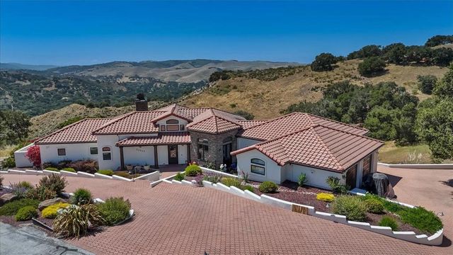 24542 Rimrock Canyon Road, Salinas, CA 93908