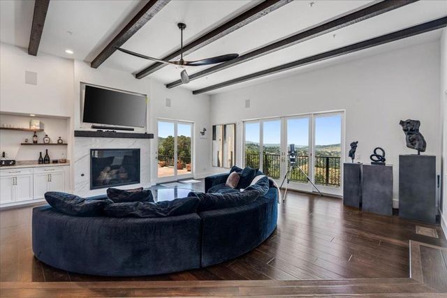 24542 Rimrock Canyon Road, Salinas, CA 93908
