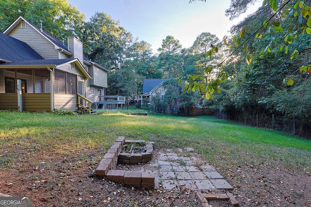 125 Picketts Lake Drive, Acworth, GA 30101