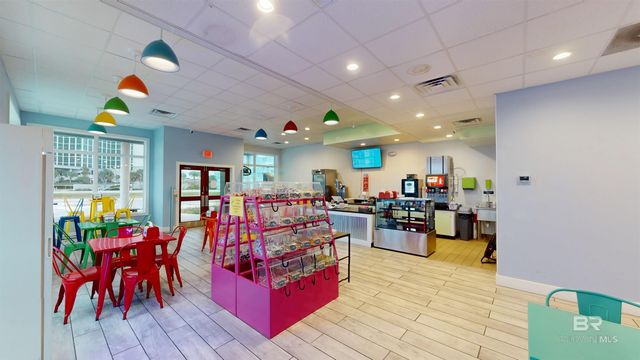 8 Market Street, Orange Beach, AL 36561