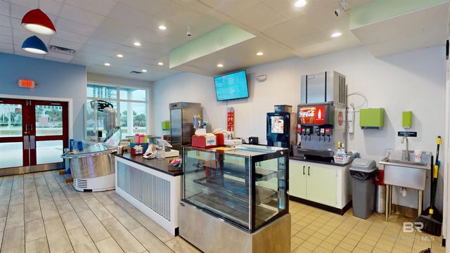 8 Market Street, Orange Beach, AL 36561