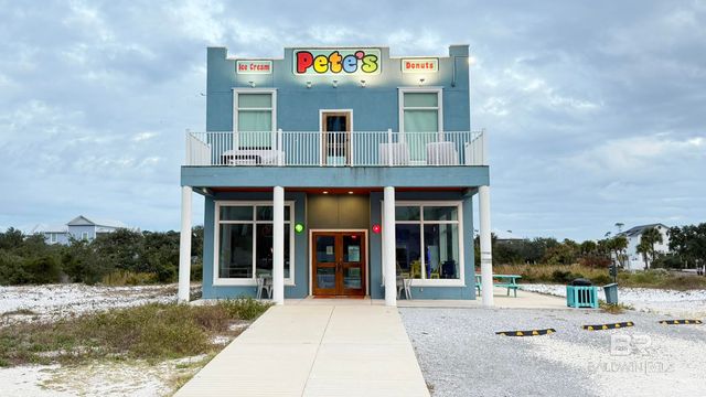 8 Market Street, Orange Beach, AL 36561