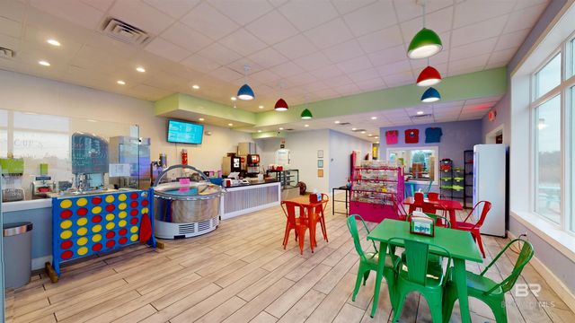 8 Market Street, Orange Beach, AL 36561