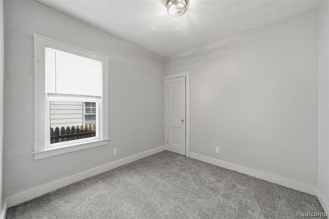 14601 San Juan Drive, Detroit, MI 48238