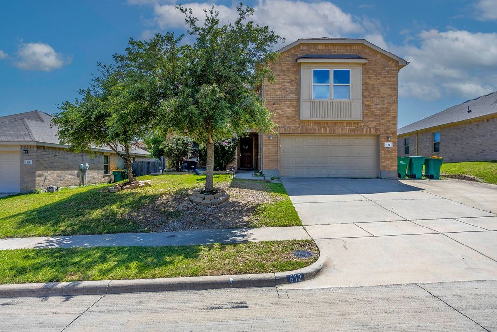 512 Tunnel Street, Cedar Hill, TX 75104