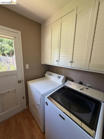 631 Sherree CT, Martinez, CA 94553