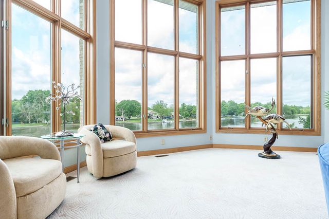 111 Sycamore Lane, Machesney Park, IL 61115
