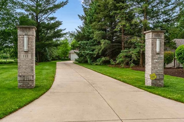 111 Sycamore Lane, Machesney Park, IL 61115
