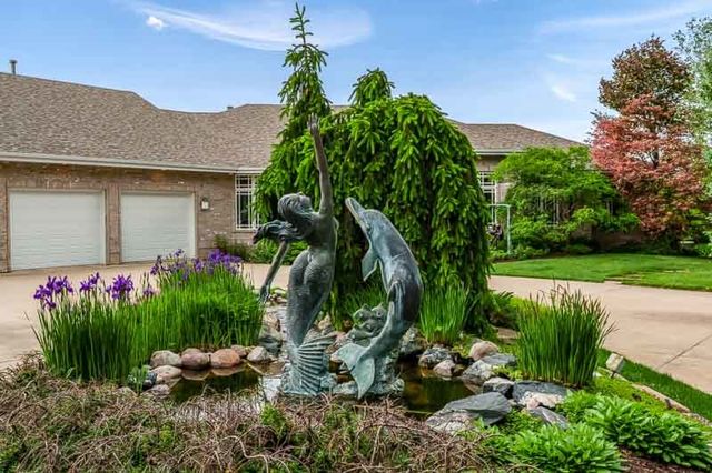 111 Sycamore Lane, Machesney Park, IL 61115