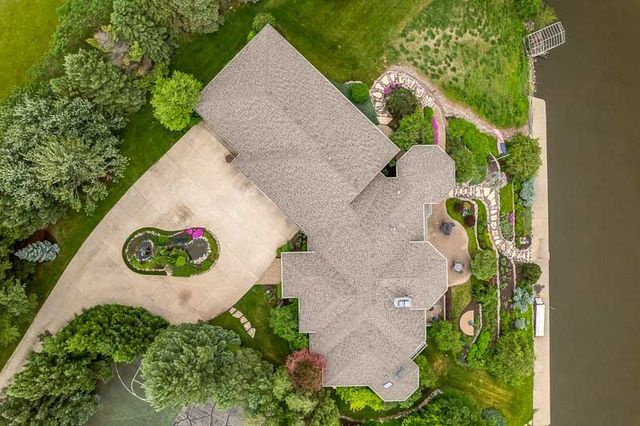 111 Sycamore Lane, Machesney Park, IL 61115