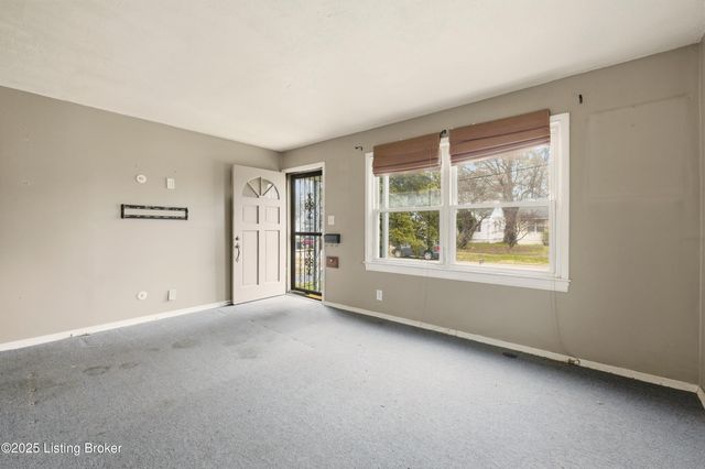 1600 Thornberry Ave, Louisville, KY 40215