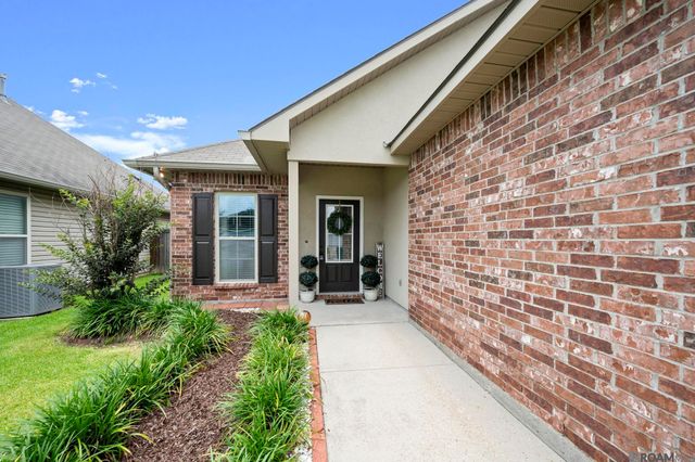11435 Rossow Ct, Denham Springs, LA 70726