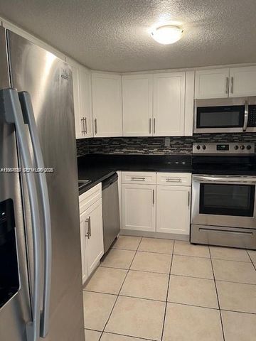 7925 SW 104th St 202E, Miami, FL 33156