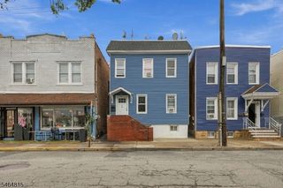 19 Summer St, Lodi Boro, NJ 07644