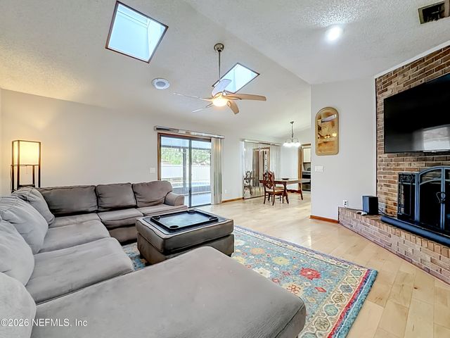3342 SARAH SPAULDING Drive, Jacksonville, FL 32223
