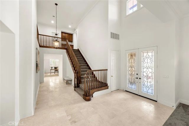 1049 S Summer Breeze, Anaheim Hills, CA 92808