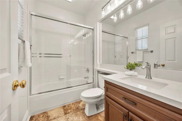 1049 S Summer Breeze, Anaheim Hills, CA 92808
