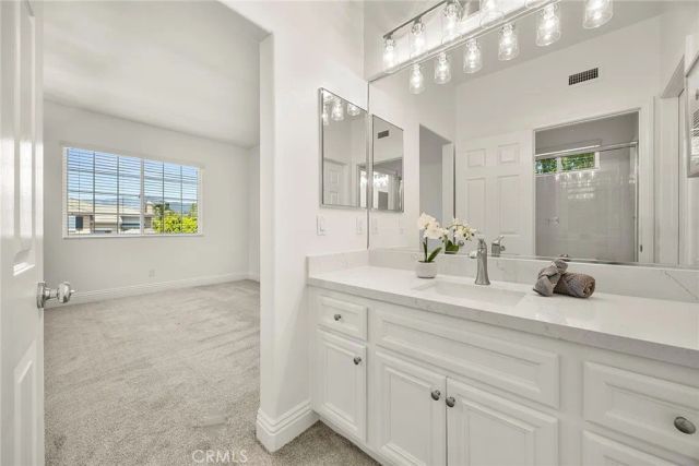 1049 S Summer Breeze, Anaheim Hills, CA 92808