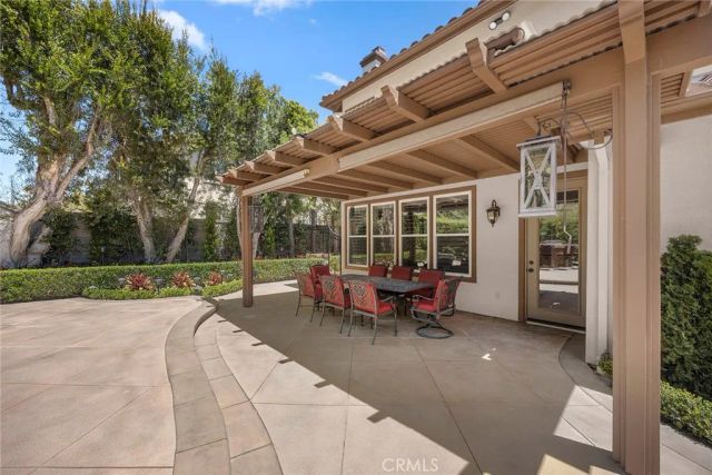 1049 S Summer Breeze, Anaheim Hills, CA 92808