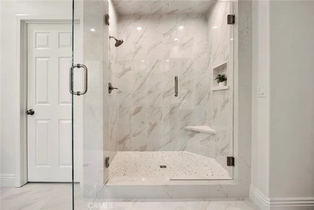 1049 S Summer Breeze, Anaheim Hills, CA 92808