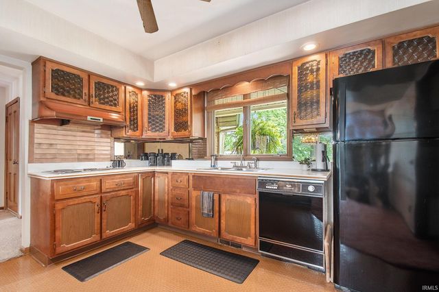 11472 Jefferson Boulevard, Osceola, IN 46561