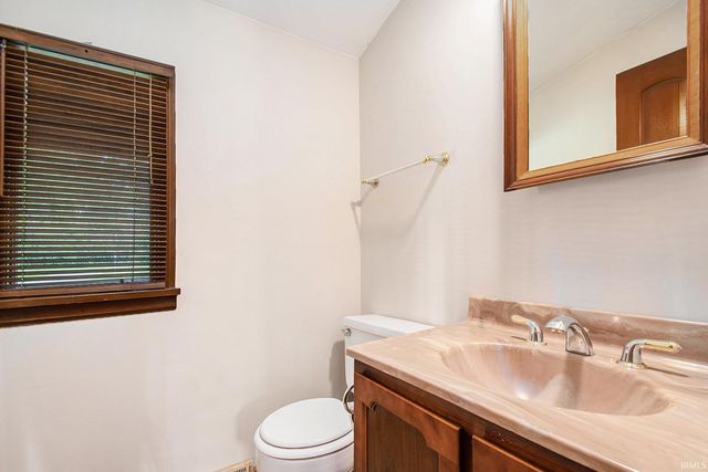 11472 Jefferson Boulevard, Osceola, IN 46561