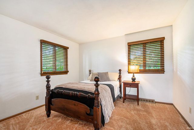 11472 Jefferson Boulevard, Osceola, IN 46561