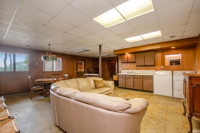 11472 Jefferson Boulevard, Osceola, IN 46561