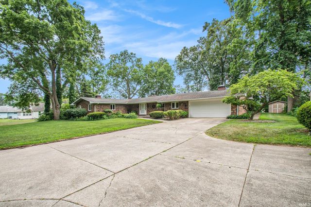 11472 Jefferson Boulevard, Osceola, IN 46561