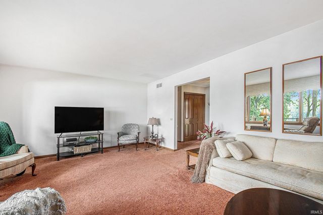 11472 Jefferson Boulevard, Osceola, IN 46561