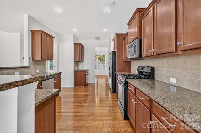 15718 Gallant Ridge Place, Huntersville, NC 28078