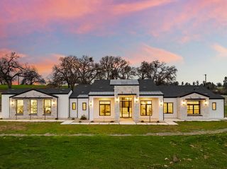 5035 Broken Bow Ln, Rescue, CA 95672
