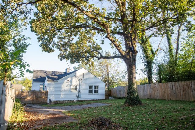 2819 Woodbine Ave, Knoxville, TN 37914