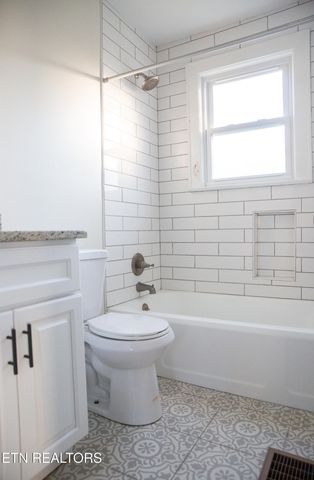 2819 Woodbine Ave, Knoxville, TN 37914