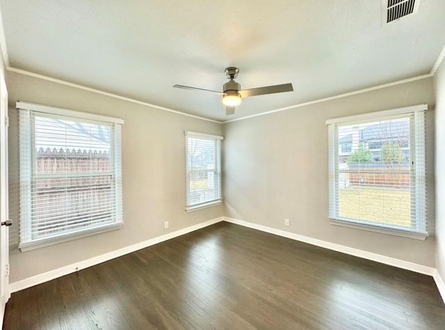 515 Bondstone Drive, Dallas, TX 75218