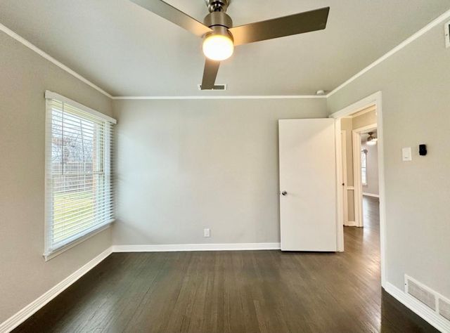 515 Bondstone Drive, Dallas, TX 75218