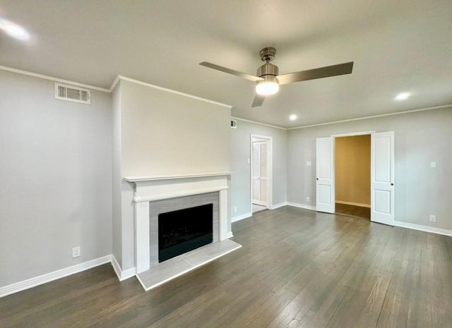515 Bondstone Drive, Dallas, TX 75218