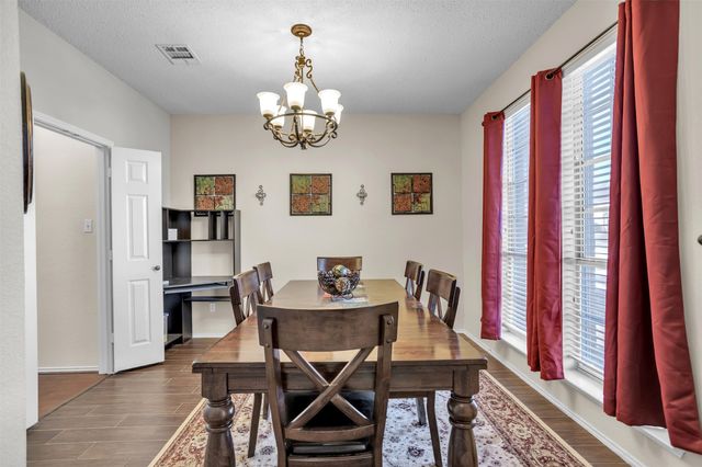 2500 Redfield Drive, Mesquite, TX 75181