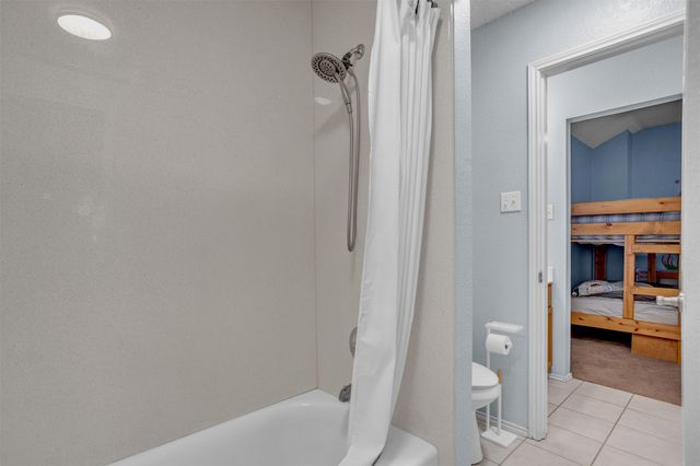 2500 Redfield Drive, Mesquite, TX 75181