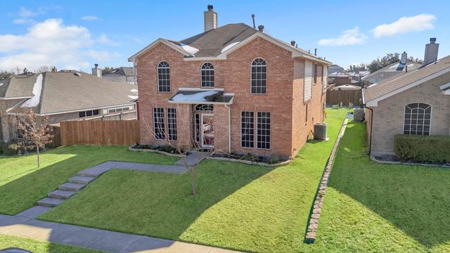 2500 Redfield Drive, Mesquite, TX 75181