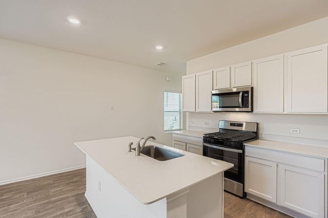 12112 Douglas Fir CIR, Mustang Ridge, TX 78610