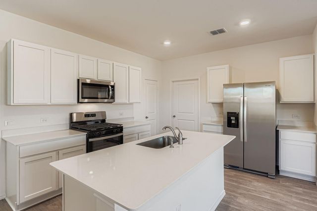 12112 Douglas Fir CIR, Mustang Ridge, TX 78610