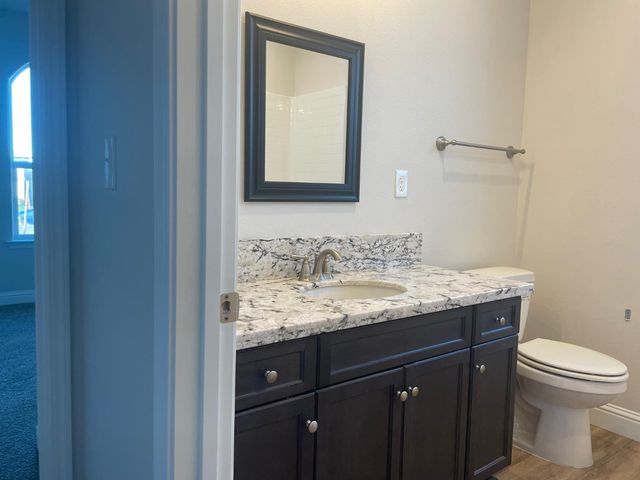 15783 W. Crimson Ave, Kerman, CA 93630