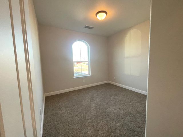 15783 W. Crimson Ave, Kerman, CA 93630