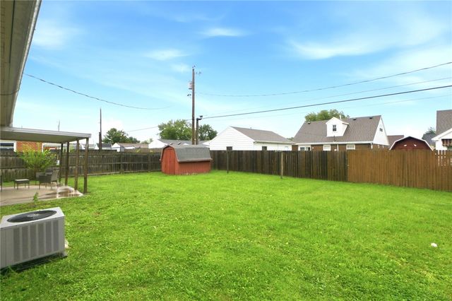 623 S Sunset Drive, Piqua, OH 45356