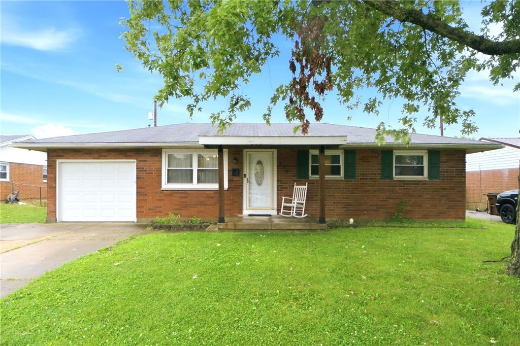 623 S Sunset Drive, Piqua, OH 45356