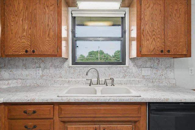 2708 N Meridian Place, Oklahoma City, OK 73127