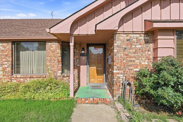 2708 N Meridian Place, Oklahoma City, OK 73127